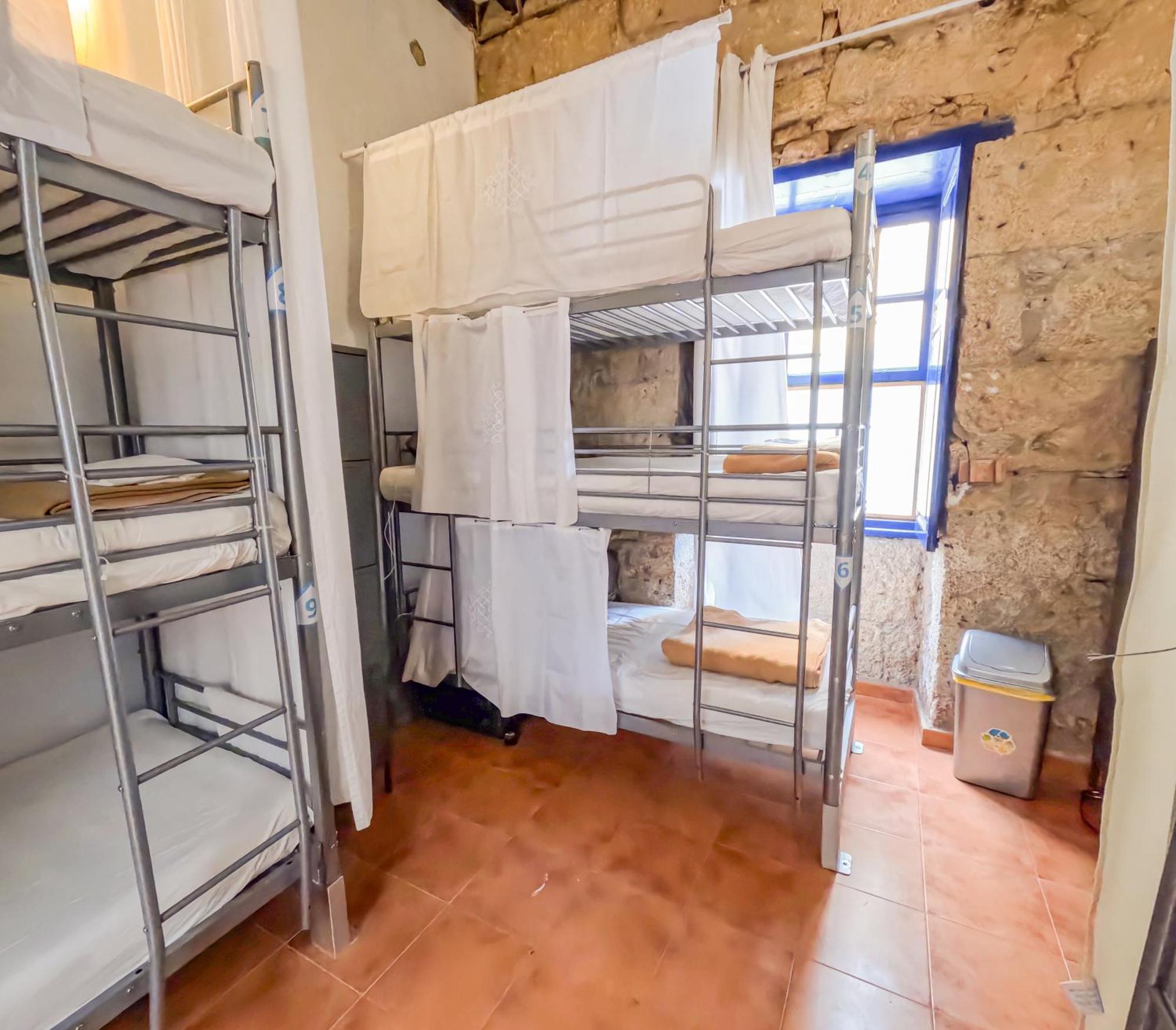 Ashavana Nest Hostel เอลเมดาโน ห้อง รูปภาพ